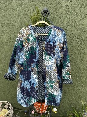 Patchwork Floral Quilted Button-Front Jacket - Blue & Green reversible